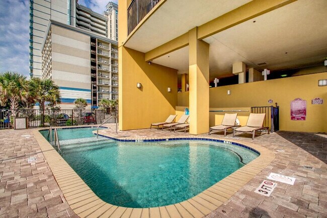 Building Photo - 2600 N Ocean Blvd