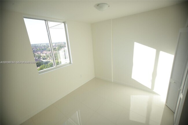 Building Photo - 7875 NW 107th Ave