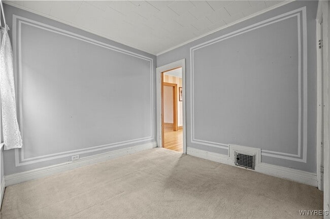 Building Photo - 411 Breckenridge St