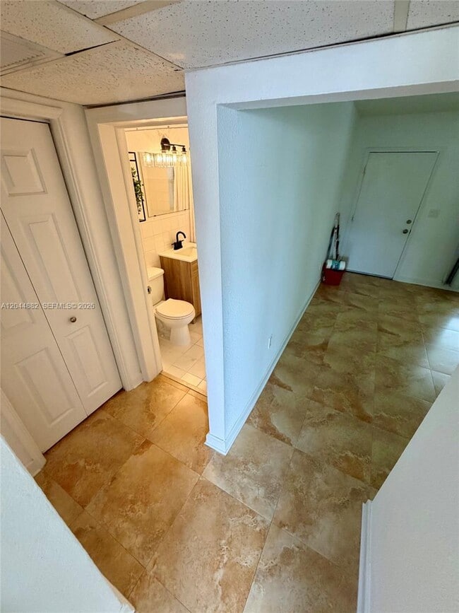 Building Photo - 9248 Collins Ave