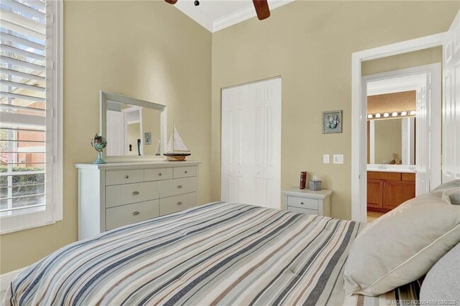 Building Photo - 2434 SW Island Creek Trail