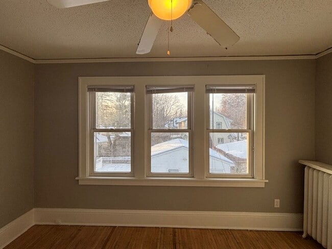 Building Photo - Super Cute 4BR/1 BA Single-Family Home in a Great St. Paul Neighborhood!