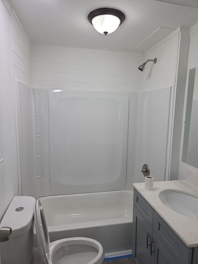 Building Photo - Newly remodeled home is located in Lancaster, SC 29720.