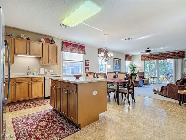 Building Photo - 9601 Spanish Moss Way