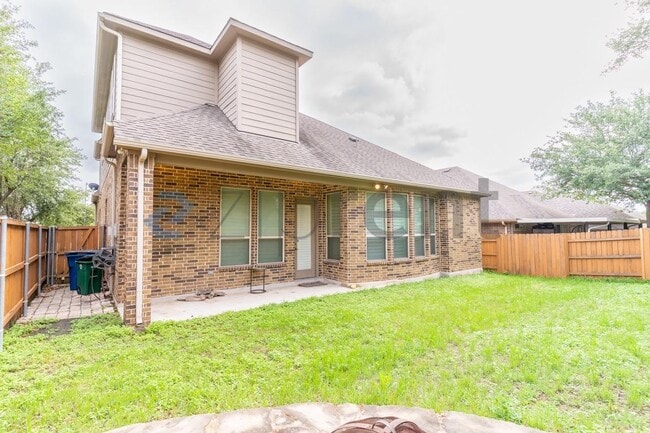 Building Photo - 300 Jack Ryan Ln