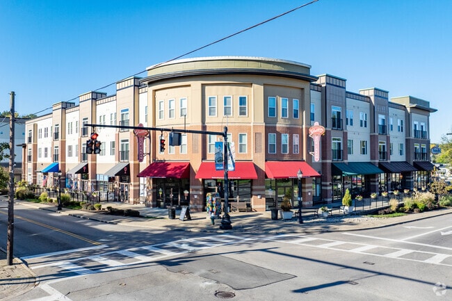 Building Photo - Loveland Station - LOV