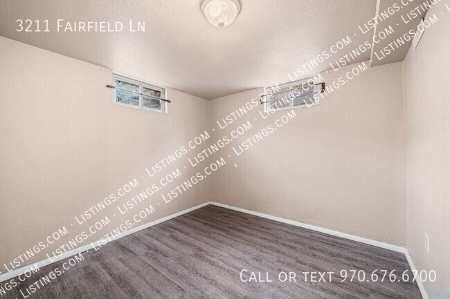 Building Photo - 3211 Fairfield Ln