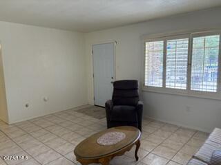 Building Photo - 649 De Vargas Dr