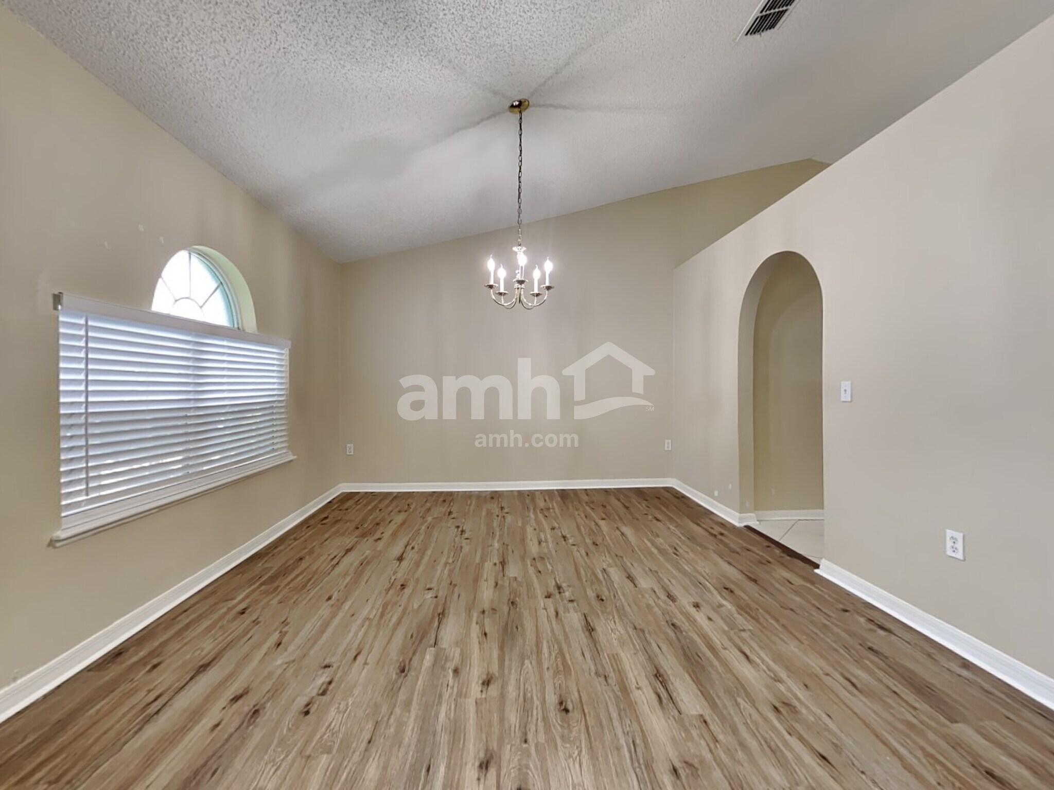 Building Photo - 12285 Hickory Forest Rd
