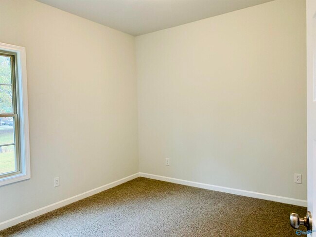 Building Photo - 108 Grv Hl Cir
