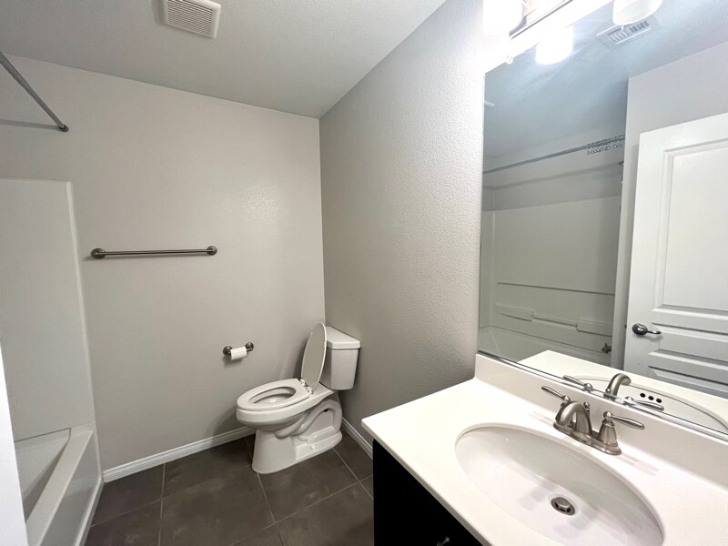 Building Photo - 9937 Baron Coast St