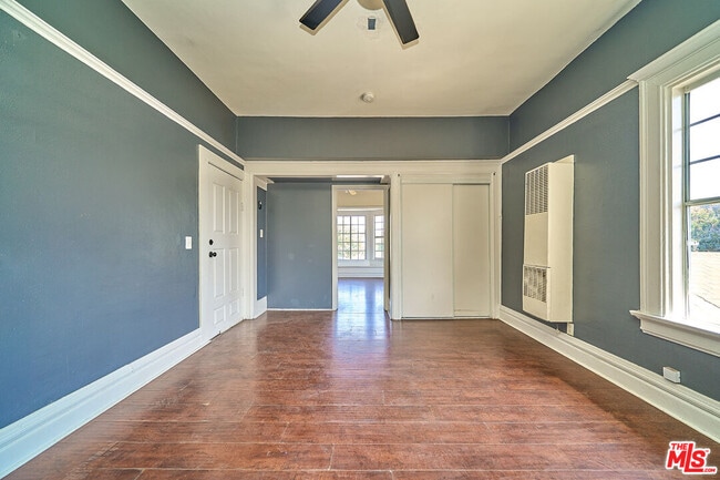 Building Photo - 1347 Valencia St