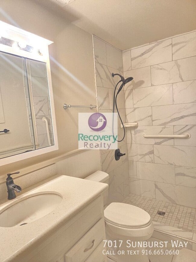 Building Photo - 7017 Sunburst Way