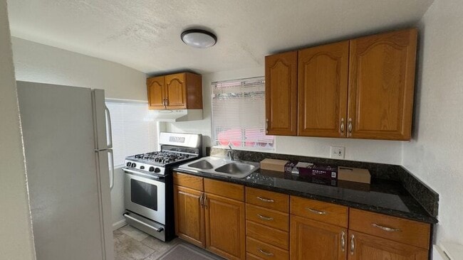 Building Photo - 7027 Washington Ave