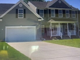 Building Photo - 4005 Dunbarton Cir