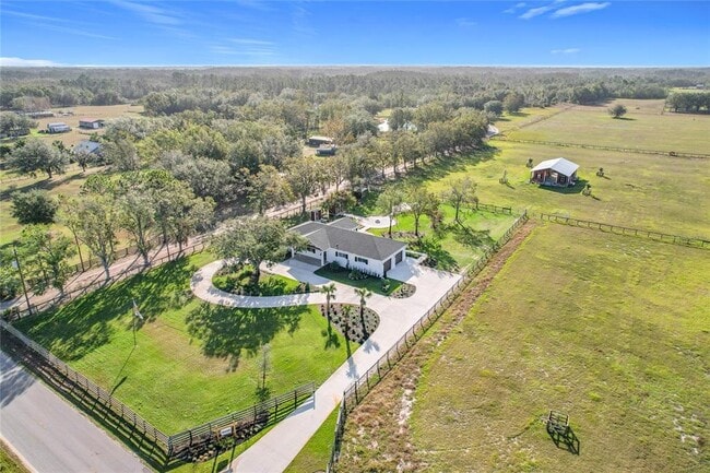 Building Photo - 8440 Florida Boys Ranch Rd