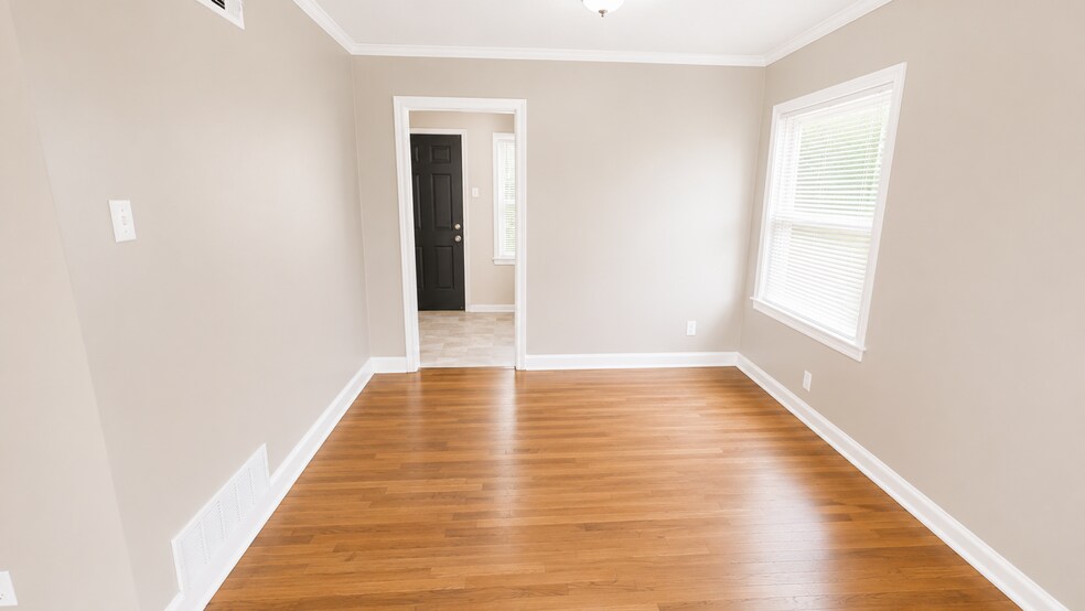 Building Photo - 3687 Windcrest Rd