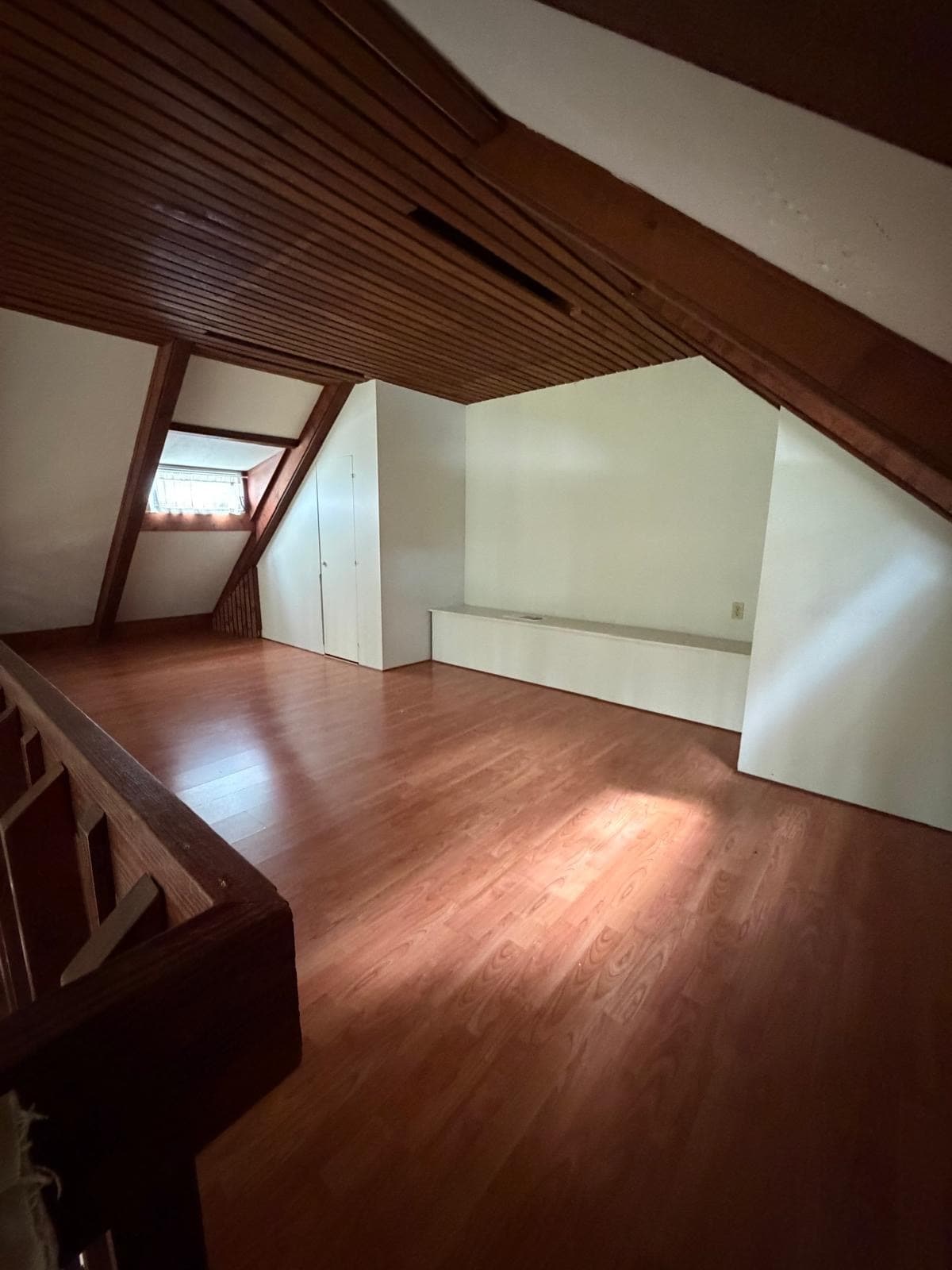 Loft - 2609 Hillsdale Ave