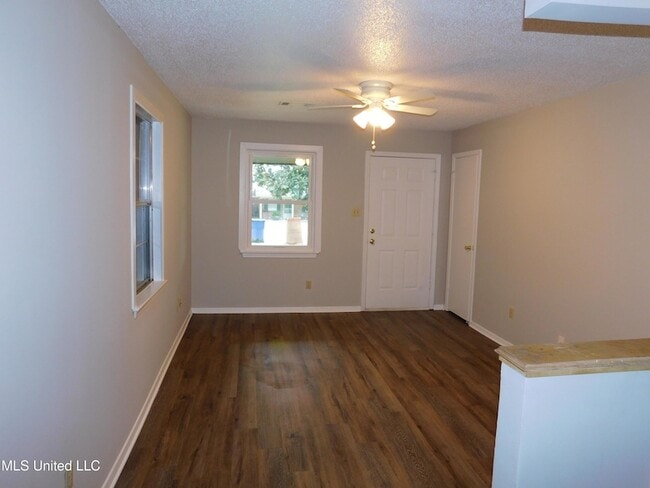 Building Photo - 6455 Heather Rd