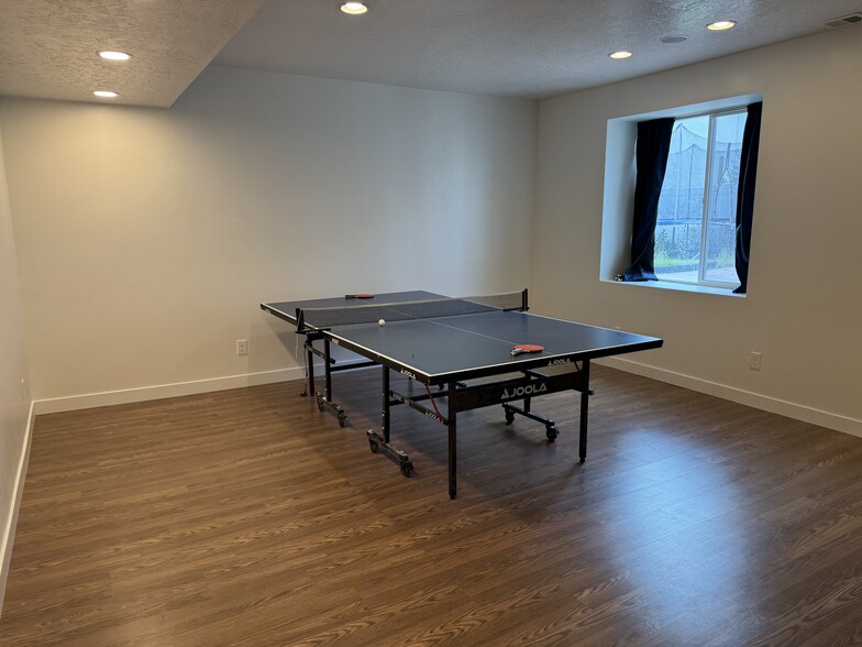 Building Photo - 1538 W 990 S