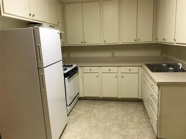 Building Photo - 4205 6th Ave