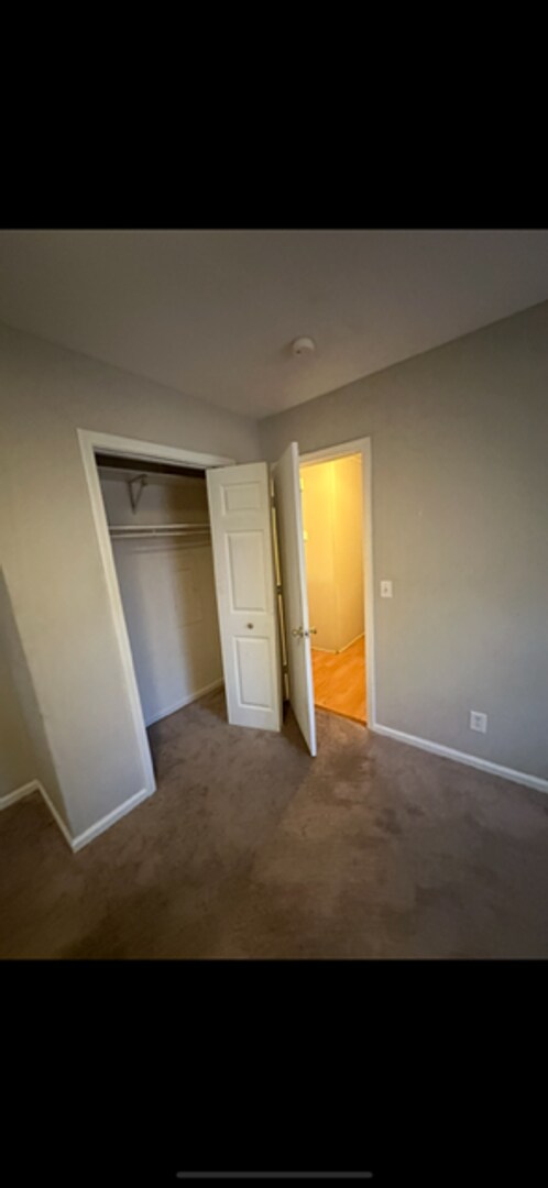 Building Photo - 305 Crawford Ct