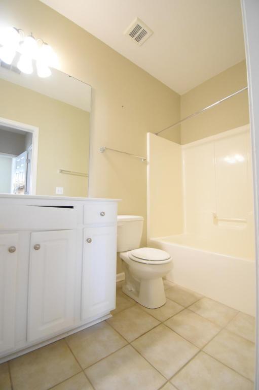 Building Photo - 14945 Santa Lucia Dr