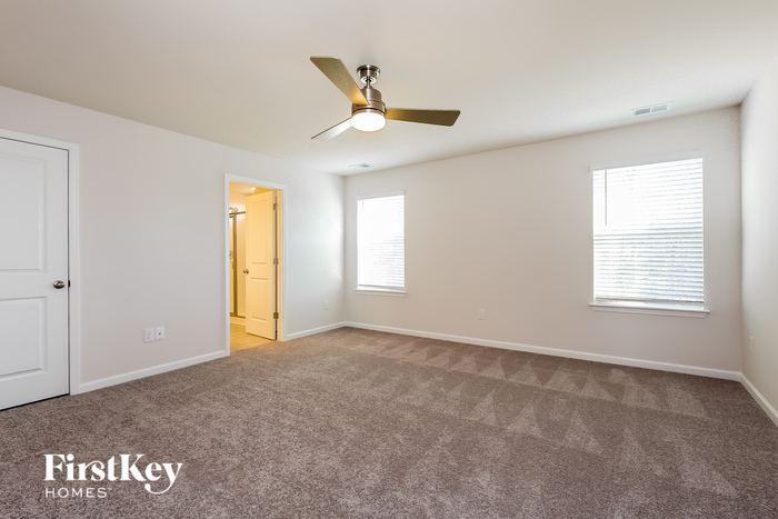 Building Photo - 110 Wild Lily Dr