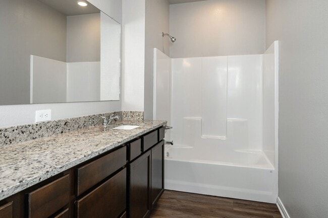 Building Photo - Spacious Townhome Available Now!