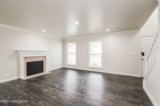 Building Photo - 10102 Spring Gate Dr