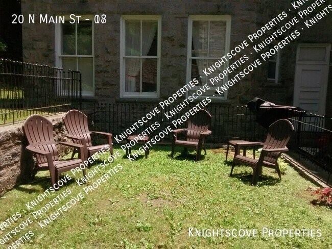 Building Photo - 20 N Main St