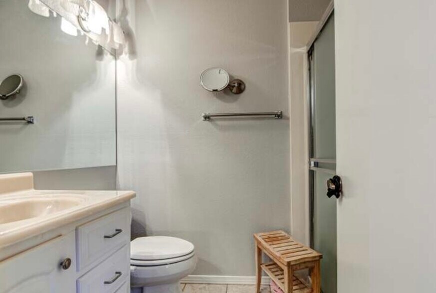 Building Photo - 810 Leisure World