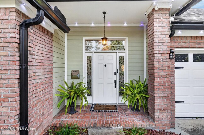 Building Photo - 9370 Jaybird Cir E