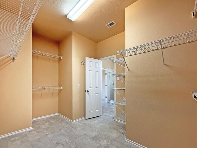 Building Photo - 1412 Muddy Waters Dr
