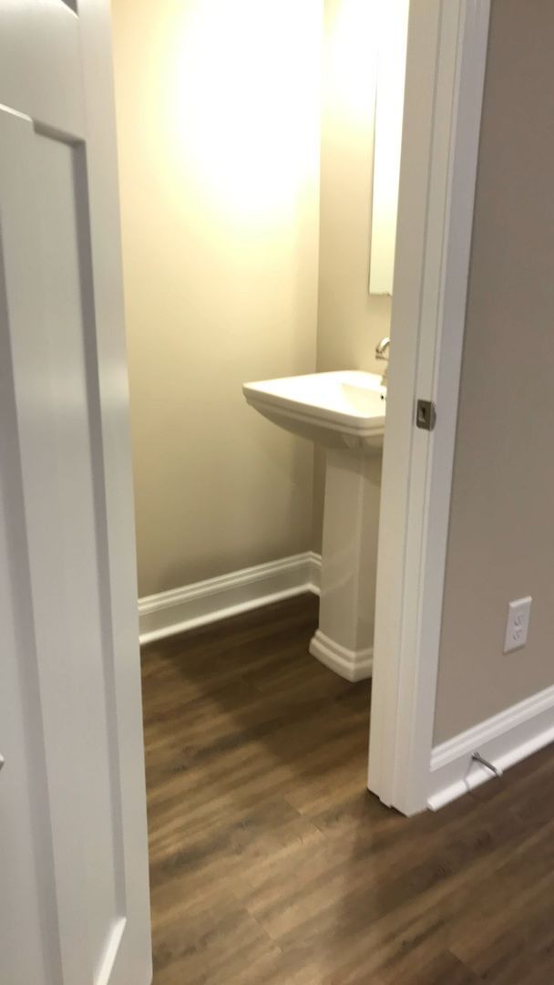 Building Photo - 124 Smallwood Rd