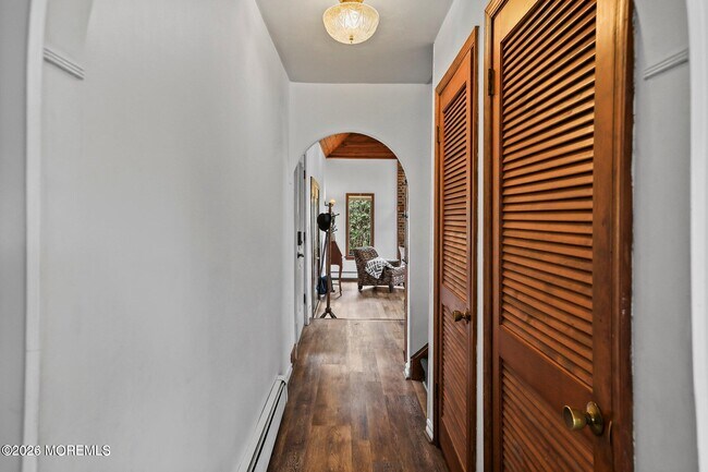 Building Photo - 1244 Whitesville Rd