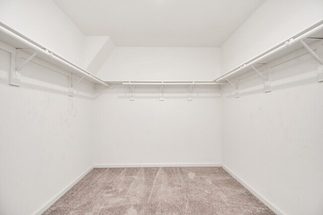 Building Photo - 7819 Royalwood Dr