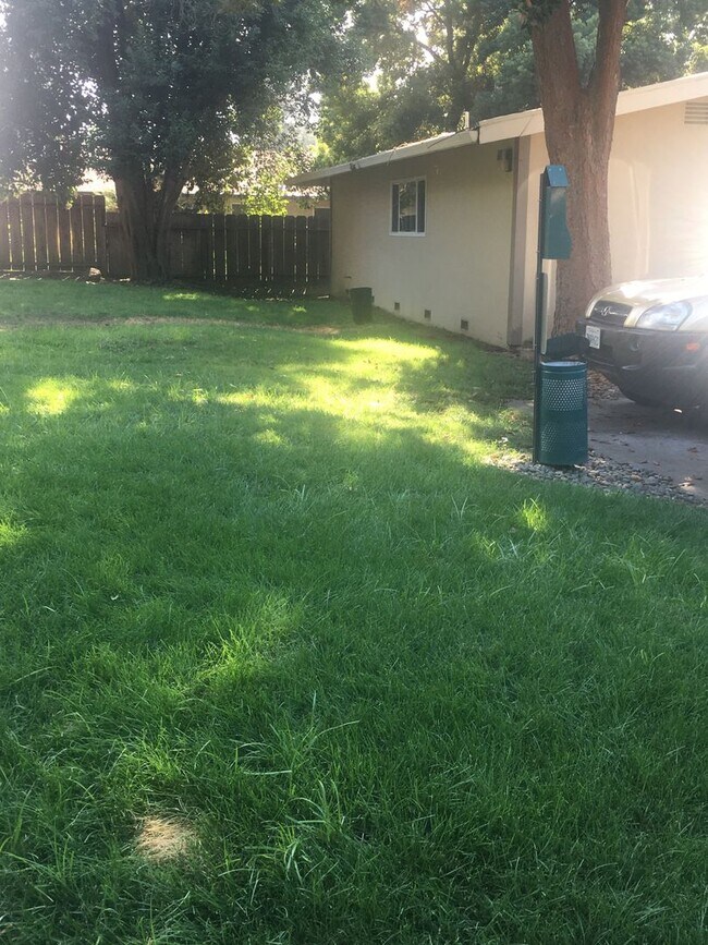 Building Photo - Chico 2 bed, one bath Duplex Private courtyard, Pool and Shared Laundry
