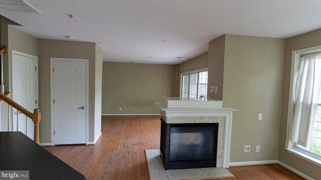 Building Photo - 12621 Fair Crest Ct