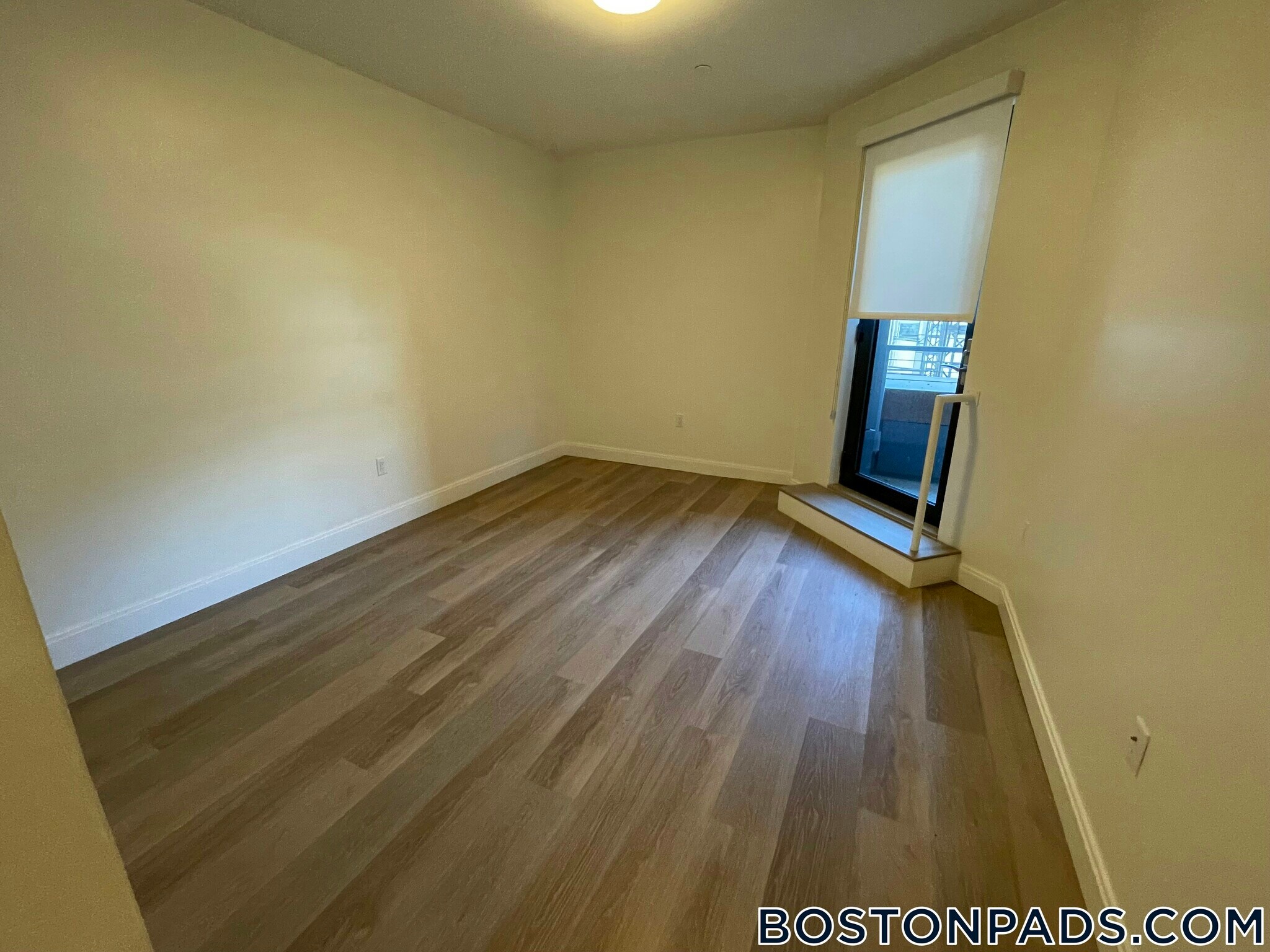 Building Photo - 1079 Commonwealth Ave