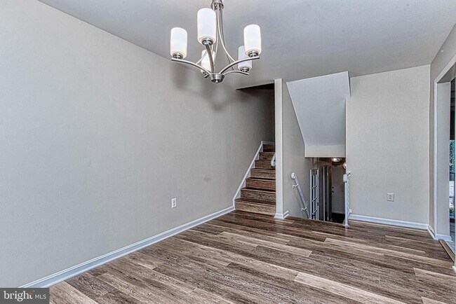 Building Photo - 8467 Ivy Glen Ct