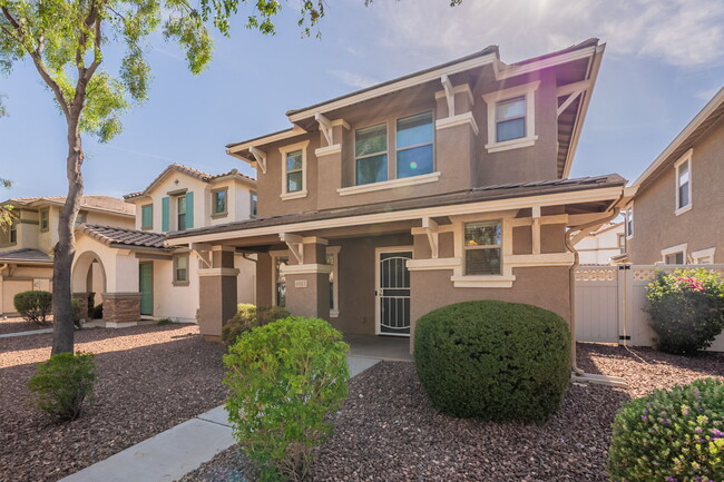 Building Photo - 1057 S Deerfield Ln