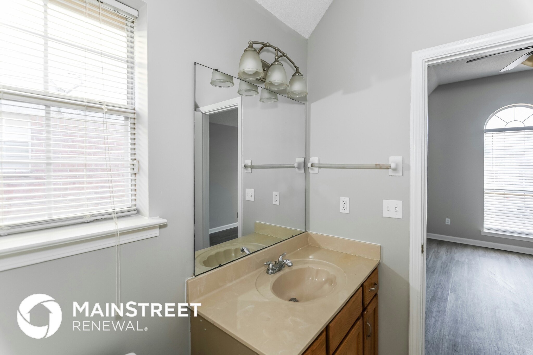 Building Photo - 6722 N Regency Park Cir