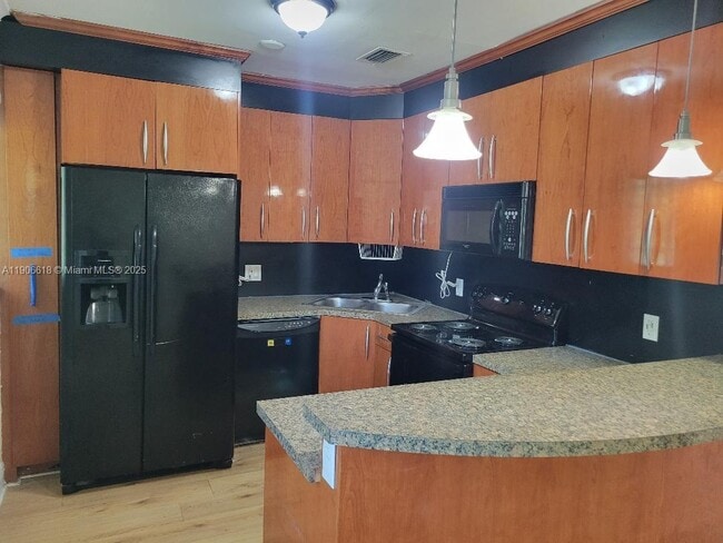 Building Photo - 1085 NW 133rd St