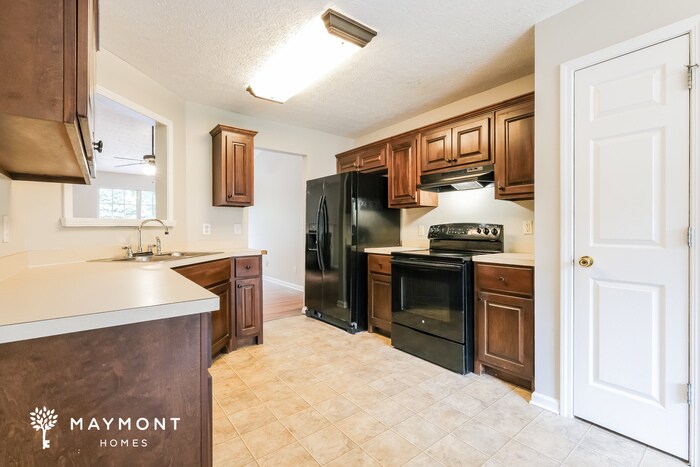 Building Photo - 1422 Elliotts Ln