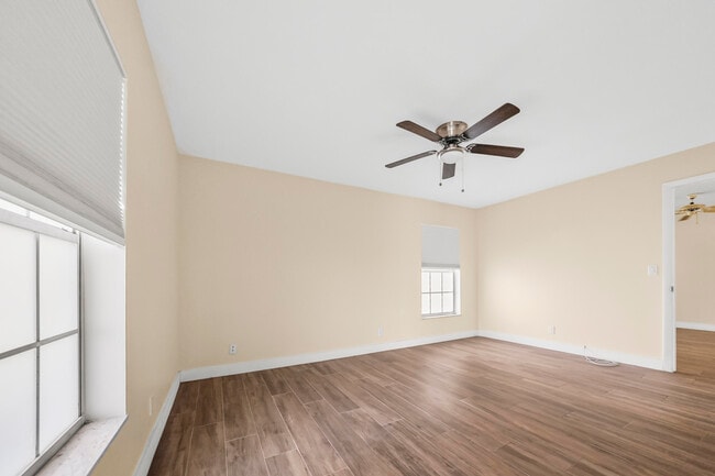 Building Photo - 270 Cape Cod Cir