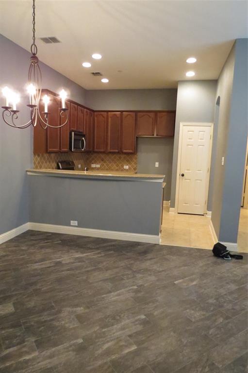 Building Photo - 756 S Greenville Ave