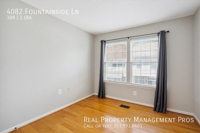 Building Photo - 4082 Fountainside Ln