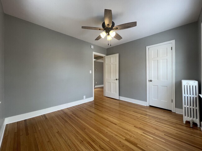 Building Photo - 4059 Brunswick Ave S