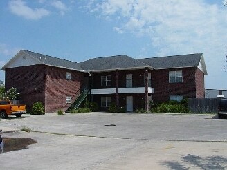 Building Photo - Sabal Court Apartments